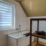 Haus In Seenaehe * 라이프치히